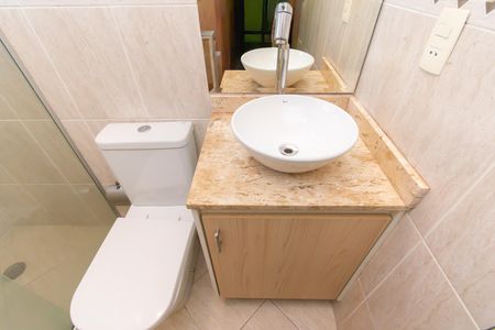 Casa para alugar com 325m², 6 quartos e 5 vagas Casa para alugar com 325m², 6 quartos e 5 vagasBanheiro da Suíte 2