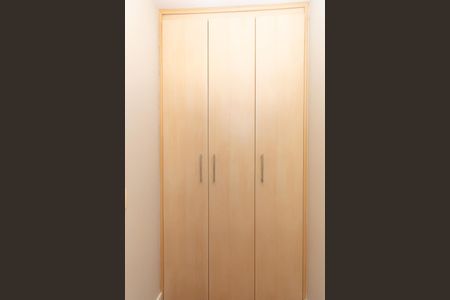 Casa para alugar com 325m², 6 quartos e 5 vagas Casa para alugar com 325m², 6 quartos e 5 vagasSuíte 1 - Closet