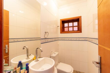 Casa para alugar com 325m², 6 quartos e 5 vagas Casa para alugar com 325m², 6 quartos e 5 vagasLavabo