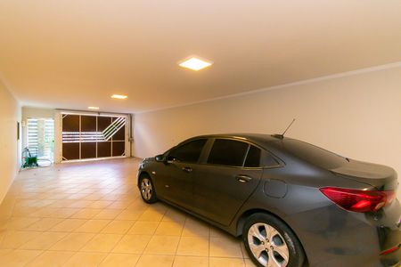 Casa para alugar com 325m², 6 quartos e 5 vagas Casa para alugar com 325m², 6 quartos e 5 vagasGaragem