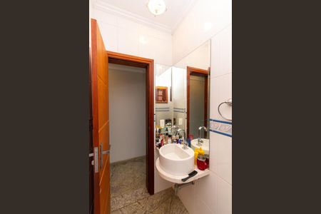 Casa para alugar com 325m², 6 quartos e 5 vagas Casa para alugar com 325m², 6 quartos e 5 vagasLavabo