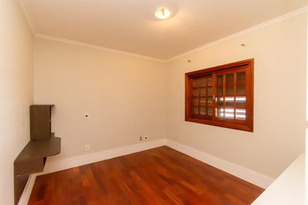 Casa para alugar com 325m², 6 quartos e 5 vagas Casa para alugar com 325m², 6 quartos e 5 vagasSuíte 4