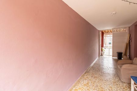 Casa à venda com 117m², 2 quartos e sem vaga Casa à venda com 117m², 2 quartos e sem vagaQuintal