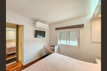 Apartamento à venda com 130m², 4 quartos e 2 vagas