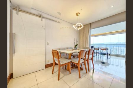 Apartamento à venda com 130m², 4 quartos e 2 vagas