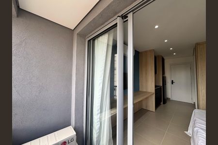 Studio para alugar com 25m², 1 quarto e sem vaga Studio para alugar com 25m², 1 quarto e sem vagaVaranda