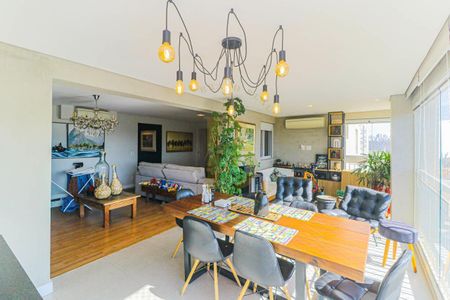 Apartamento à venda com 3 quartos, 130m² em Santo Amaro, São Paulo