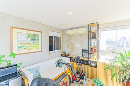 Apartamento à venda com 3 quartos, 130m² em Santo Amaro, São Paulo