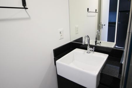 Studio para alugar com 25m², 1 quarto e sem vaga Studio para alugar com 25m², 1 quarto e sem vagaBanheiro