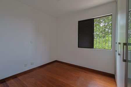 Apartamento para alugar com 90m², 3 quartos e 1 vagaQuarto 2