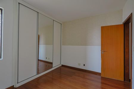 Apartamento para alugar com 90m², 3 quartos e 1 vagaSuíte