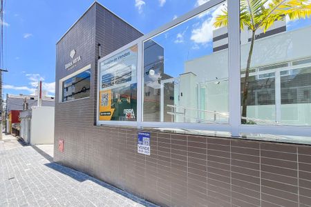 Apartamento à venda com 120m², 3 quartos e 4 vagasFachada + plaquinha