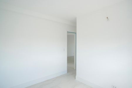 Apartamento à venda com 120m², 3 quartos e 4 vagasSuíte 2