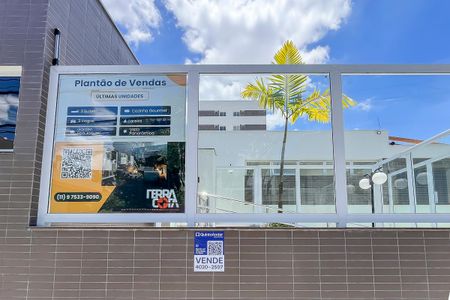 Apartamento à venda com 120m², 3 quartos e 4 vagasFachada + plaquinha