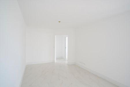 Apartamento à venda com 120m², 3 quartos e 4 vagasSala