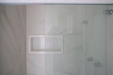 Apartamento à venda com 120m², 3 quartos e 4 vagasBanheiro da varanda