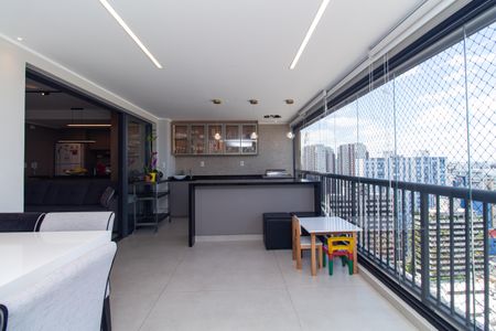 Apartamento à venda com 105m², 3 quartos e 2 vagasVaranda