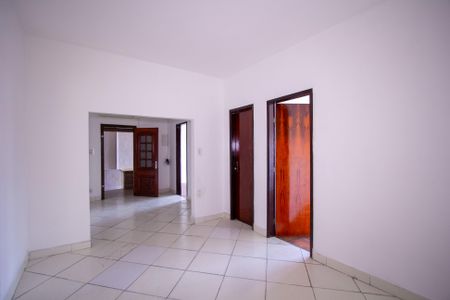 Sala de casa para alugar com 3 quartos, 90m² em Raul Veiga, São Gonçalo