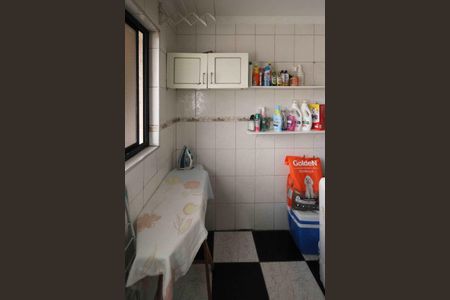 Apartamento à venda com 70m², 2 quartos e 1 vaga Apartamento à venda com 70m², 2 quartos e 1 vagaÁrea de Serviço