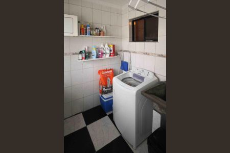 Apartamento à venda com 70m², 2 quartos e 1 vaga Apartamento à venda com 70m², 2 quartos e 1 vagaÁrea de Serviço