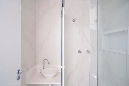 Apartamento à venda com 120m², 3 quartos e 3 vagasBanheiro da varanda