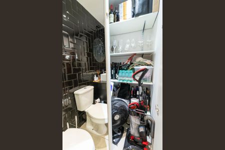 Apartamento à venda com 65m², 1 quarto e 1 vagaLavabo - Detalhe do Armário