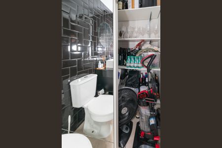 Apartamento à venda com 65m², 1 quarto e 1 vagaLavabo - Detalhe do Armário