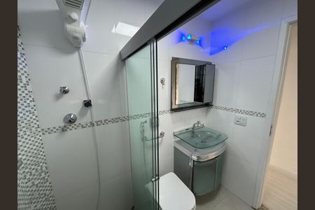 Casa para alugar com 250m², 3 quartos e 2 vagasBanheiro Social