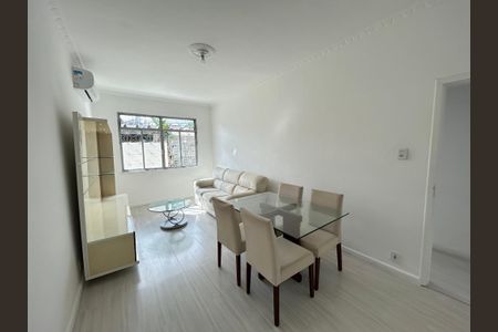 Sala de casa para alugar com 3 quartos, 250m² em Vila Valqueire, Rio de Janeiro