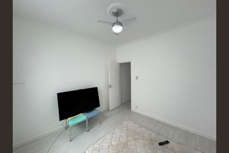 Quarto de casa para alugar com 3 quartos, 250m² em Vila Valqueire, Rio de Janeiro