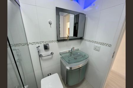 Casa para alugar com 250m², 3 quartos e 2 vagasBanheiro Social