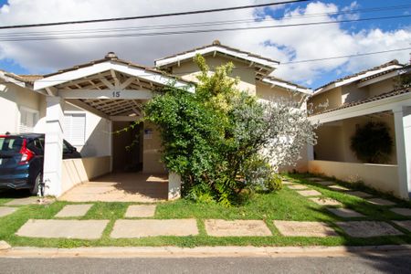 Casa de condomínio para alugar com 120m², 3 quartos e 2 vagas Casa de condomínio para alugar com 120m², 3 quartos e 2 vagasFachada