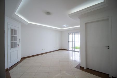Sala  de casa de condomínio para alugar com 3 quartos, 120m² em Jardim Americano, Sorocaba