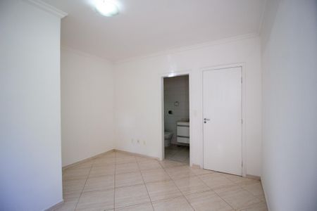 Casa de condomínio para alugar com 120m², 3 quartos e 2 vagas Casa de condomínio para alugar com 120m², 3 quartos e 2 vagasSuite