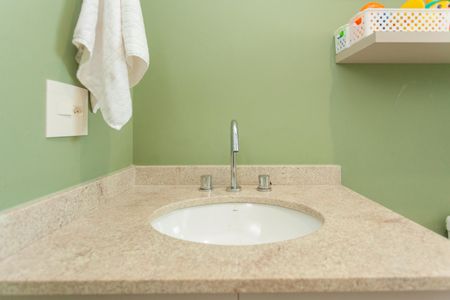 Apartamento para alugar com 223m², 4 quartos e 4 vagasBanheiro da Suíte 2