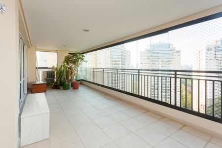Apartamento para alugar com 223m², 4 quartos e 4 vagasSacada