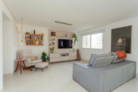Sala de apartamento para alugar com 4 quartos, 223m² em Jardim Marajoara, São Paulo