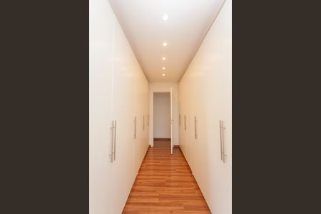 Apartamento para alugar com 223m², 4 quartos e 4 vagasQuarto Suíte 1