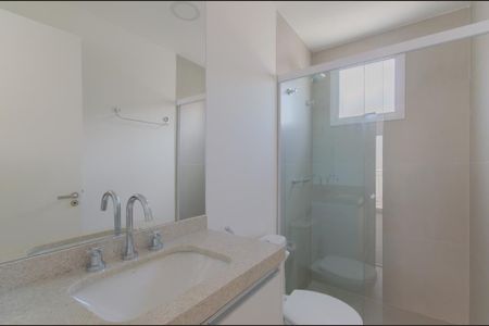 Casa de condomínio à venda com 103m², 2 quartos e 1 vaga Casa de condomínio à venda com 103m², 2 quartos e 1 vagaBanheiro da Suíte 1