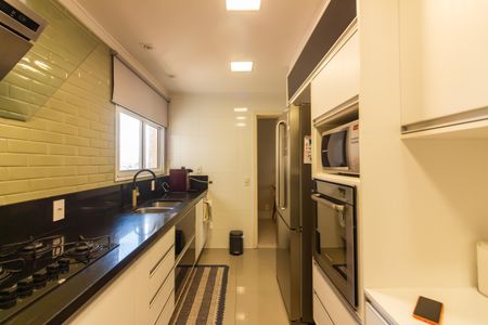 Apartamento à venda com 167m², 3 quartos e 3 vagas Apartamento à venda com 167m², 3 quartos e 3 vagasCozinha