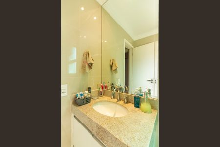 Apartamento à venda com 167m², 3 quartos e 3 vagas Apartamento à venda com 167m², 3 quartos e 3 vagasBanheiro da Suíte 2