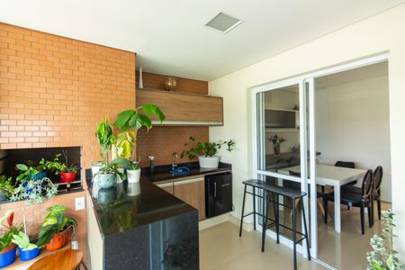 Apartamento à venda com 167m², 3 quartos e 3 vagas Apartamento à venda com 167m², 3 quartos e 3 vagasVaranda gourmet