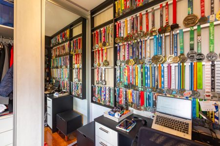 Apartamento à venda com 167m², 3 quartos e 3 vagas Apartamento à venda com 167m², 3 quartos e 3 vagasSuíte 2