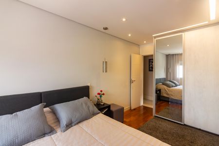 Apartamento à venda com 167m², 3 quartos e 3 vagas Apartamento à venda com 167m², 3 quartos e 3 vagasSuíte 3