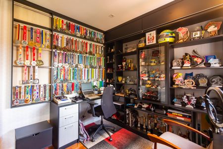 Apartamento à venda com 167m², 3 quartos e 3 vagas Apartamento à venda com 167m², 3 quartos e 3 vagasSuíte 2