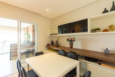 Apartamento à venda com 167m², 3 quartos e 3 vagas Apartamento à venda com 167m², 3 quartos e 3 vagasCopa