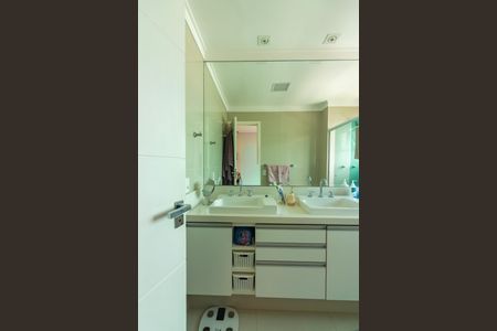 Apartamento à venda com 167m², 3 quartos e 3 vagas Apartamento à venda com 167m², 3 quartos e 3 vagasBanheiro da Suíte 3