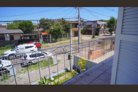 Casa à venda com 255m², 4 quartos e 3 vagas Casa à venda com 255m², 4 quartos e 3 vagasVaranda vista da suite