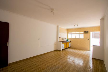 Casa à venda com 215m², 3 quartos e 3 vagas Casa à venda com 215m², 3 quartos e 3 vagasCopa/Cozinha