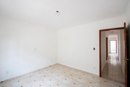 Casa à venda com 215m², 3 quartos e 3 vagas Casa à venda com 215m², 3 quartos e 3 vagasQuarto 3